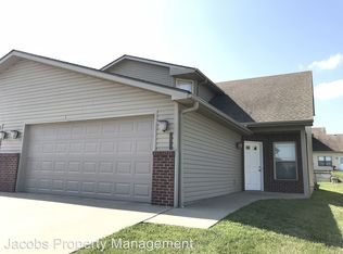 1916 Foyer Ct, Columbia, MO 65202