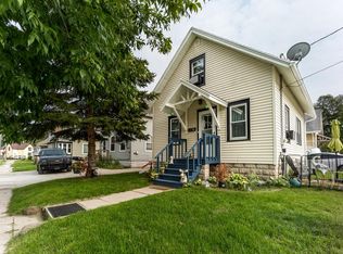 2319 16th St, Two Rivers, WI 54241