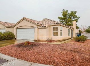 6032 Whispering Pine Ave, Las Vegas, NV 89142