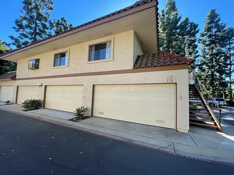 577 Thoreau Ln — Photo 22