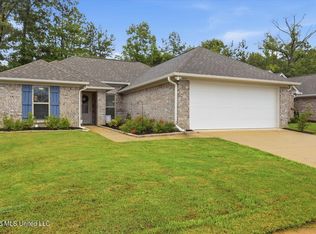 2059 Pebble Creek Dr, Brandon, MS 39042