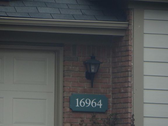 3rd image of 16964 Country Knoll Dr