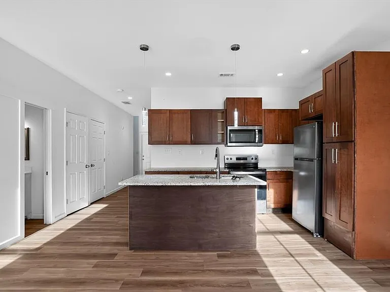 4011 Redan Rd #5 — Photo 3