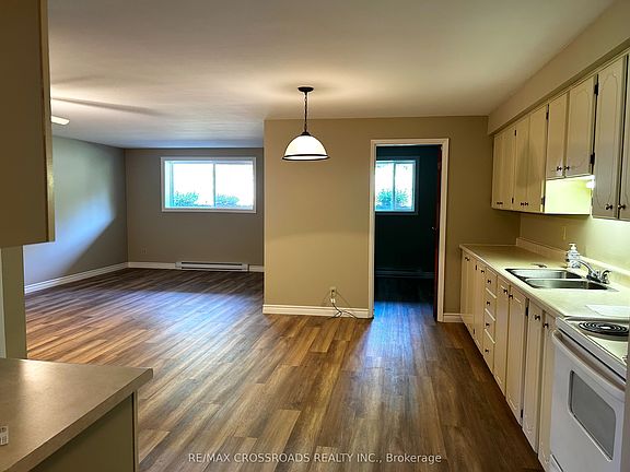 5th image of 74 The Queensway Rd S #106