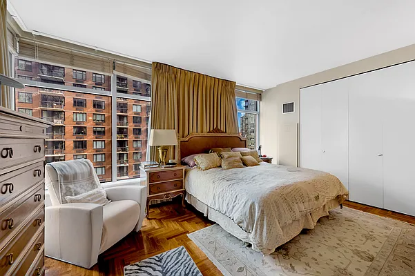 Sold by Corcoran | media 3