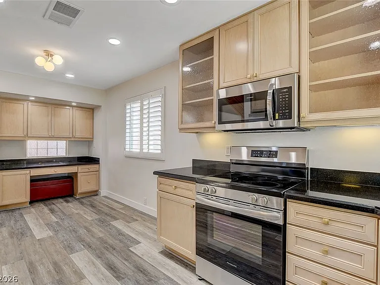 2999 Bel Air Dr — Photo 21