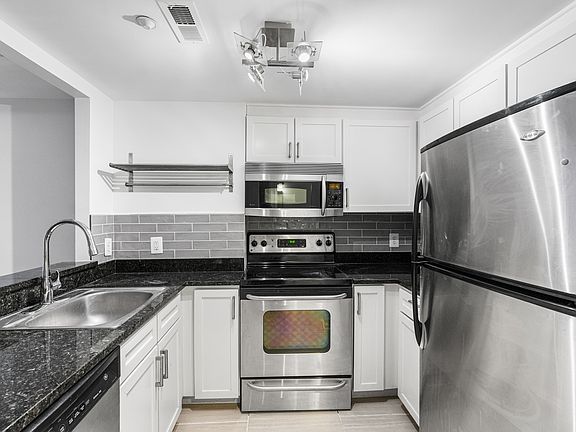 2nd image of 1150 K St NW APT 311