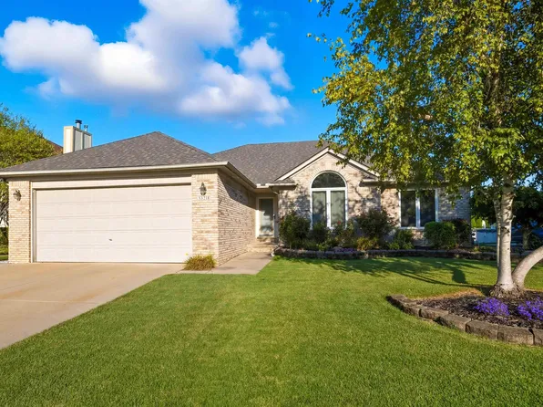 53218 Elysia Dr, Chesterfield, MI 48051