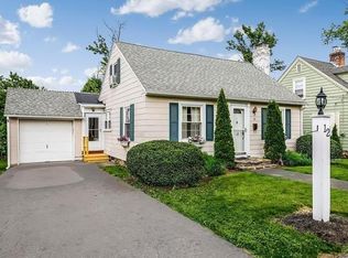 12 Collins St, Worcester, MA 01606