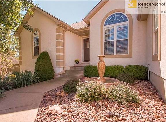 2nd image of 4140 NE Georgian Dr