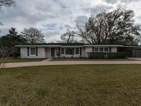 2nd image of 5555 N Circuit Dr