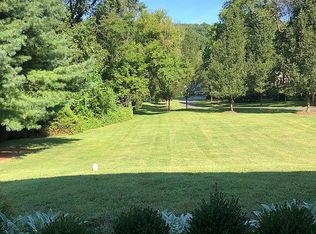 4320 Vera Cruz Rd, Center Valley, PA 18034