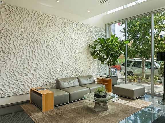 5th image of 937 NW Glisan St Unit 835