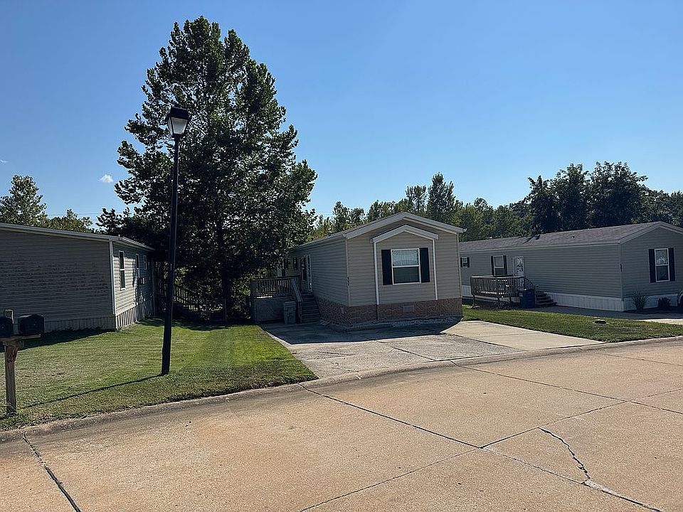 1st image of 661 Aspen Dr
