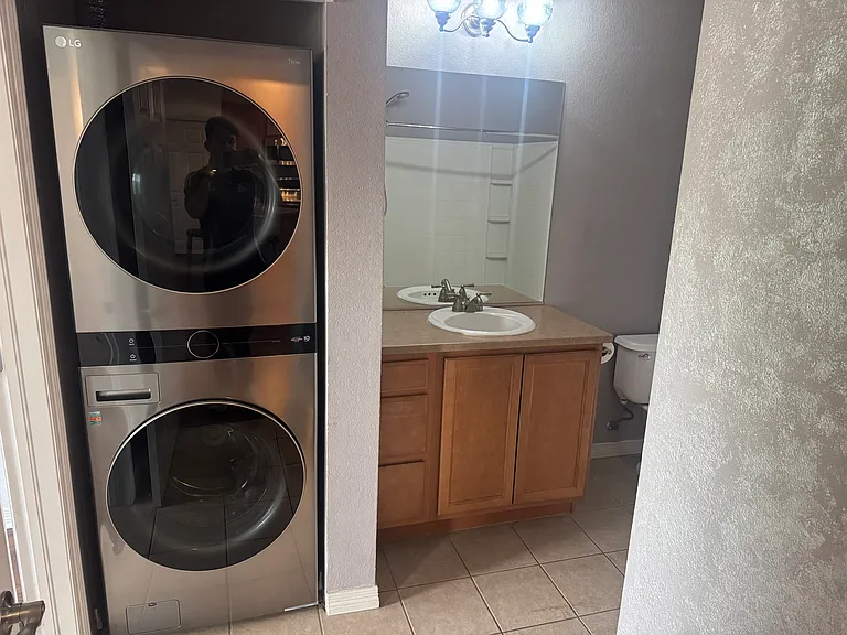 7292 S Blackhawk St #2105 — Photo 8