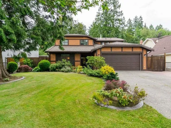 15765 102b Ave, Surrey, BC V4N 2M1