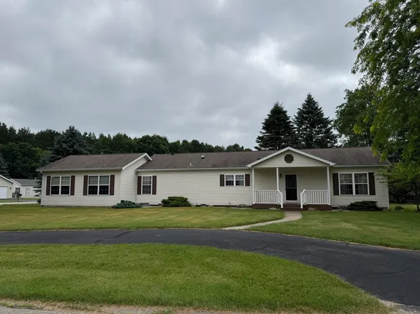 7826 Sunset Shores Dr #43, Stanwood, MI 49346