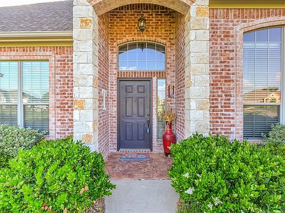 4th image of 2200 Yucatan Dr