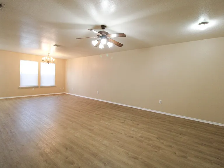 8314 Steep Valley — Photo 3