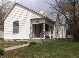 529 E Locust St, Nevada, MO 64772