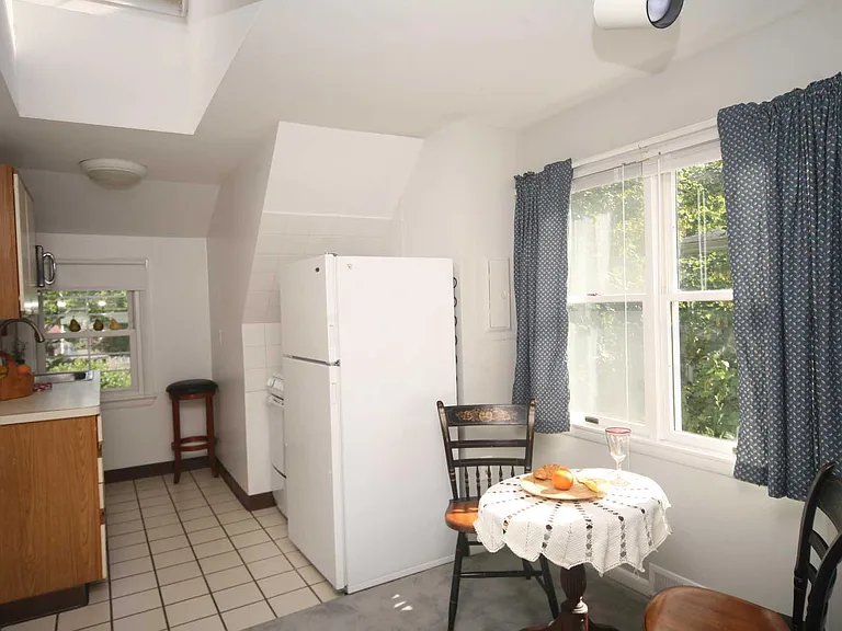 78 Pine Hill Ave #2 — Photo 2