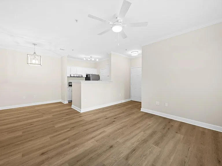 45 Sycamore Ave #1011 — Photo 7