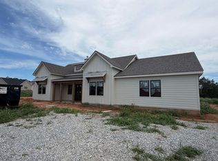 1000 Virginia Ave, Madison, GA 30650