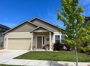 2485 NW Hemlock Way, Redmond, OR 97756