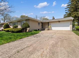 8030 Chapel Dr, Merrillville, IN 46410