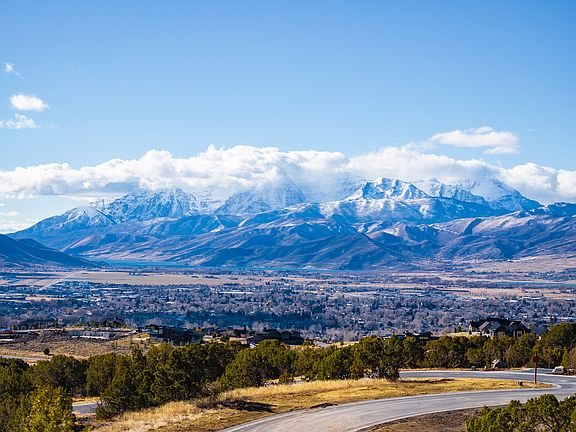3rd image of 2877 E La Sal Peak Dr