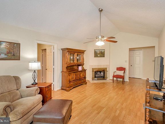 3rd image of 12305 Wilderness Park Dr