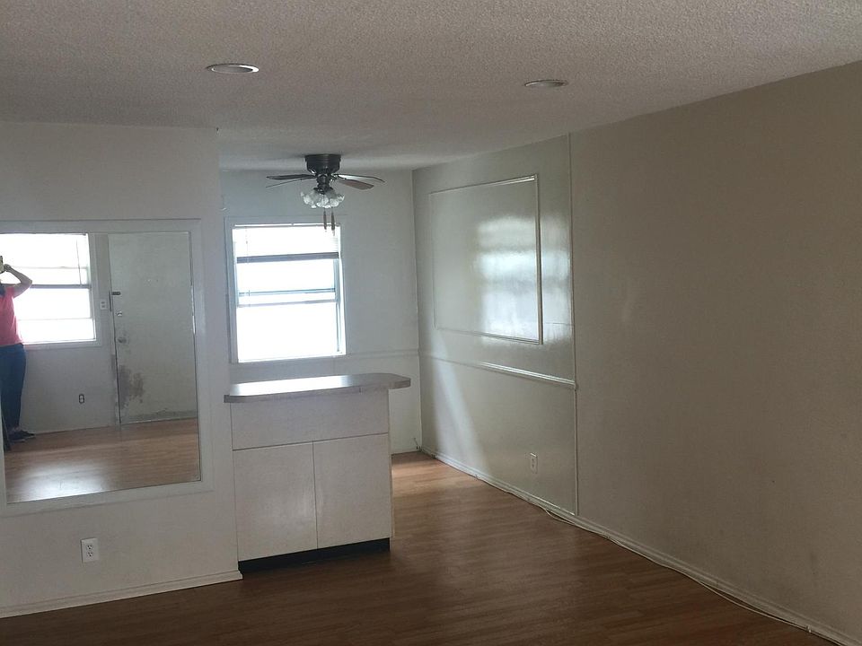 1st image of 5323 Hermitage Ave APT 4