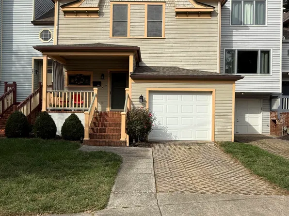 359 Woods Ave SW #359, Roanoke, VA 24016