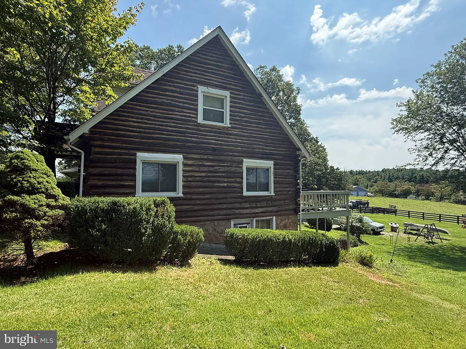 3 bed, 2.0 bath, 1264 sqft, $2,800 — Photo 4