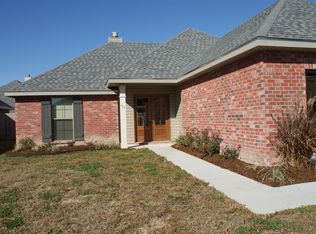 109 Troubadore Dr, Youngsville, LA 70592