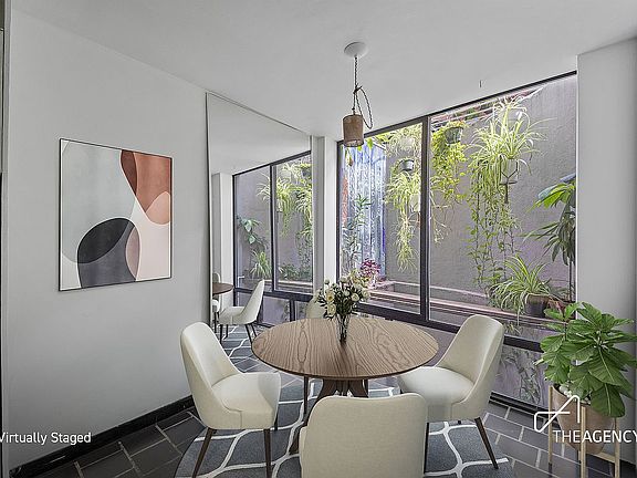 2nd image of 418 1/2 E 9th St APT 1A