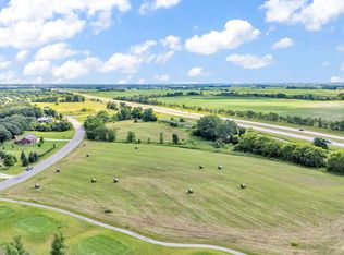 102 Savannah Heights Blvd, Lynd, MN 56157