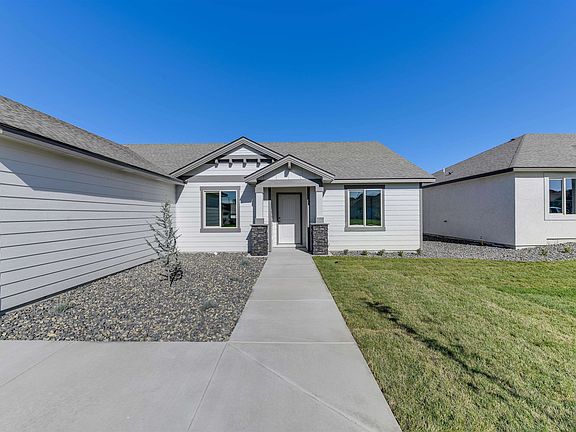3rd image of 10701 Silverbright Dr