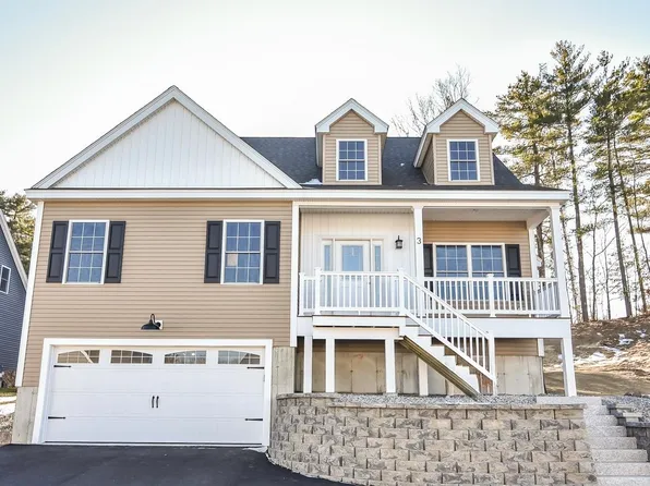 3 Bent Grass Circle #34, Kingston, NH 03848