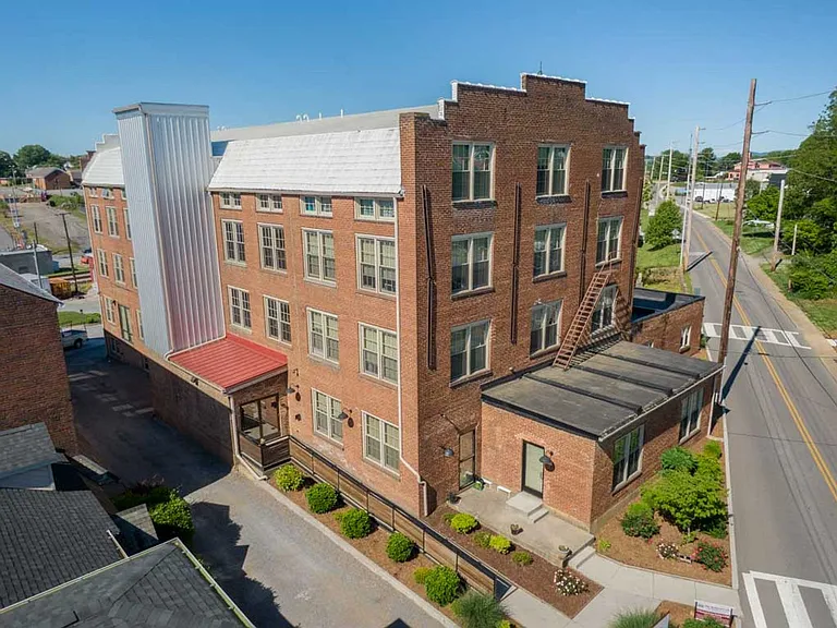 The Bedford Lofts — Photo 32