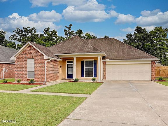 3rd image of 131 River Birch Dr
