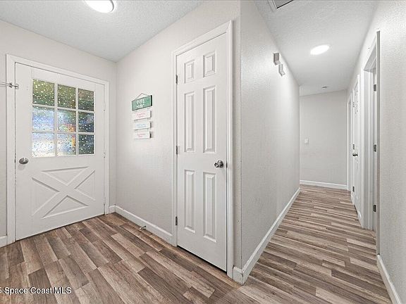 5th image of 4317 Lantern Dr