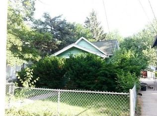 1423 Greenwood Ave, Rockford, IL 61107