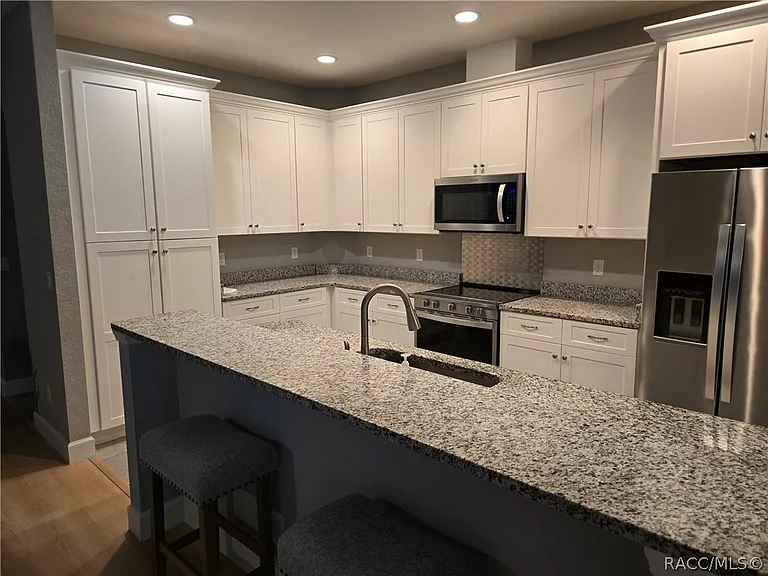 13 Whitewood Ct — Photo 7