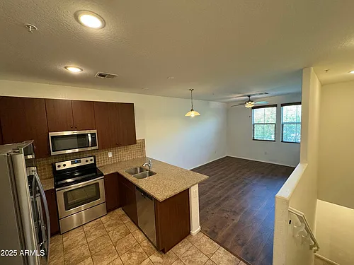 2330 E Huntington Dr #103 Photo 1