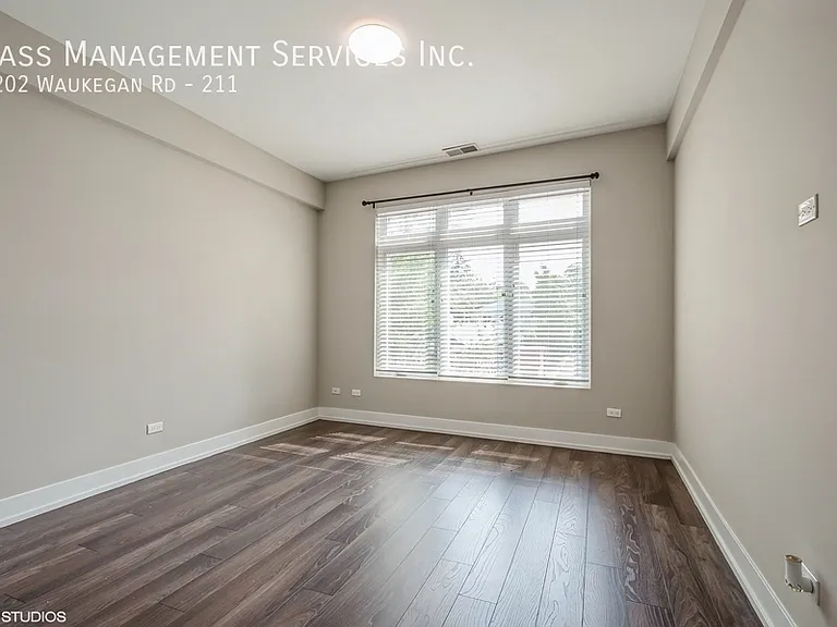 1202 Waukegan Rd, Glenview, IL — Photo 126