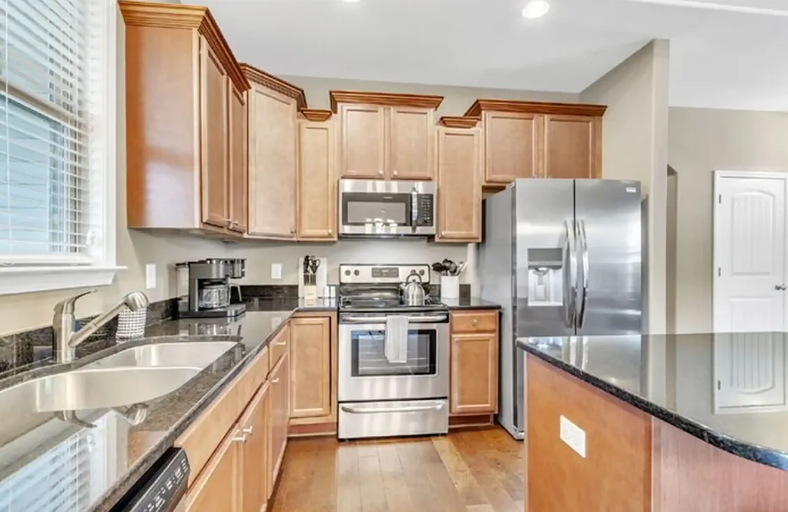 3 bed, 1478 sqft, $2,000 — Photo 4