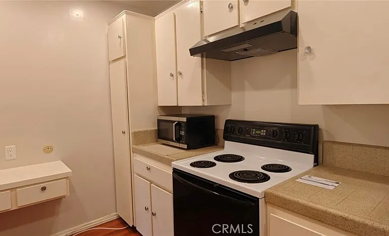 6225 Canterbury Dr #306 — Photo 7