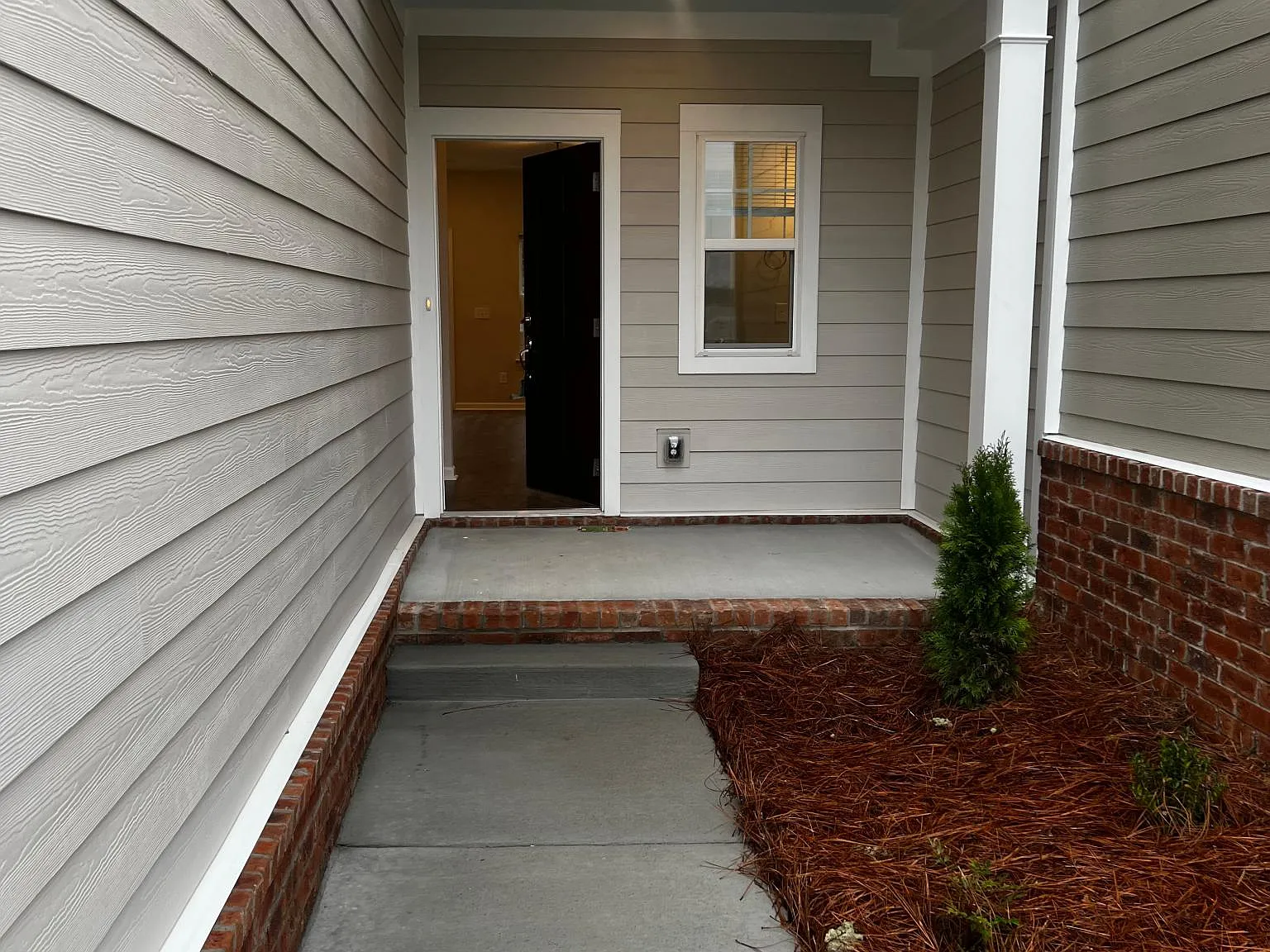 6518 Wilford Ct E — Photo 4