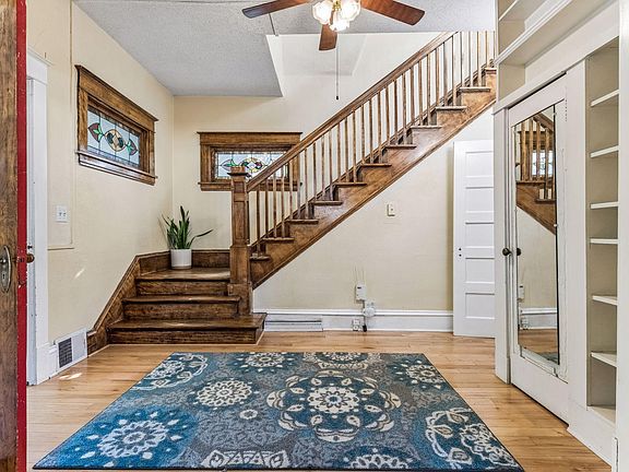 5th image of 5124 45th Ave S